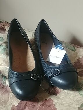 Ortholite Black Quilted Leather Slip On Flats with Buckle